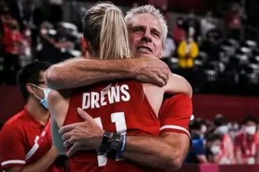 Karch Kiraly Wife